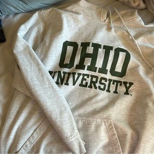 Ohio university sweatshirt size medium